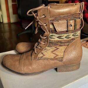 Call It Spring Tan Tapestry Lace-Up Boots Size 7.5